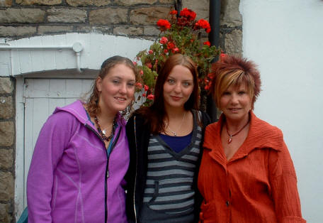 Cat, Sanne and Linda